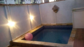 Casa com piscina em Itanhaém